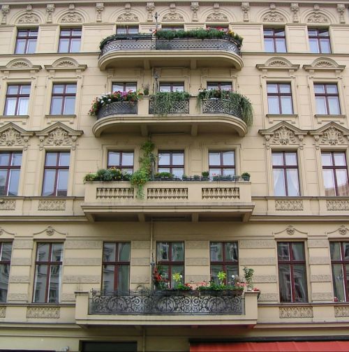 Namo Fasadas, Balkonas Rmazza, Kreuzberg, Berlynas