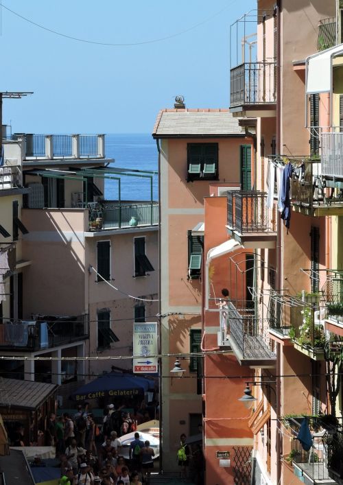 Namai, Cinque Terre, Riomaggiore, Jūra, Spalvos, Italy, Ligurija, Turistai, Balkonai