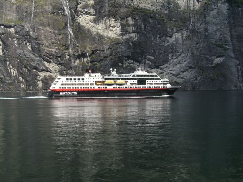 Hurtigruten, Fjordas, Norvegija