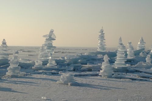 Ledas, Ežeras, Žiema