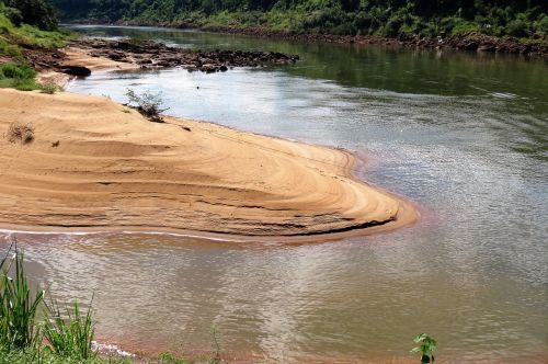 Iguazu, Gamta, Kritimo, Kriokliai