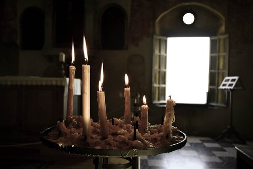 Į,  Šviesos Žvakės,  Religija,  Dvasingumas,  Žvakidė,  Ornamentu,  Tamsa,  Viduje,  Liepsna