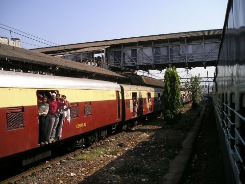 Indija, Mumbajus, Bombėjaus, Traukinys, Minios, Perkrautas, Perkrautas