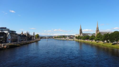 Inverness, Miestas, Upė, Miestas