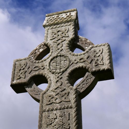 Airija, Clonmacnoise, Keltų Kryžiai, Kryžiai, Kapinės