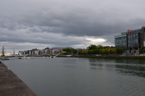 Airija, Dublin, Liffey Upė, Tiltas, Parkas