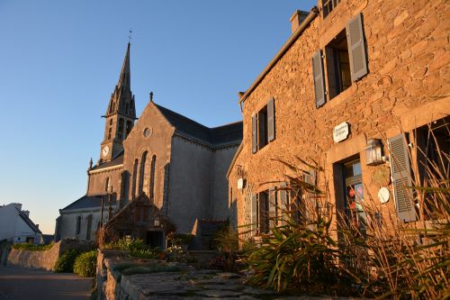 Salos Sala, Brittany, Bažnyčia