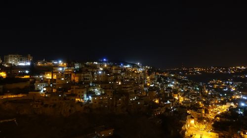Izraelis, Naktis, Miestas