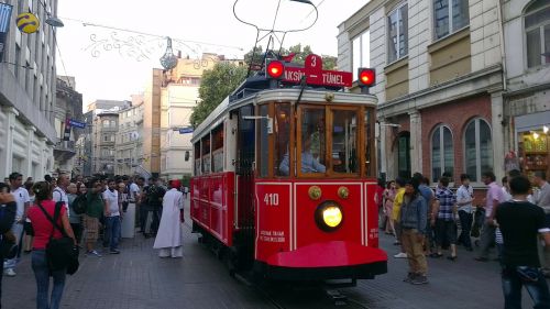 Istanbulas, Taksim, Tramvajus