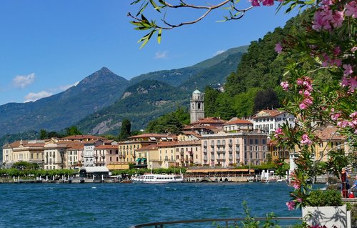 Italija,  Komo Ežeras,  Bellagio,  Istorinis Centras,  Namai,  Bankas,  Lago Di Como,  Miesto Vaizdas,  Atostogos