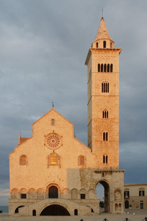 Italy, Puglia, Trani, Katedra