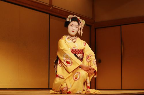 Japonija, Teatras, Kimono, Gueisha, Scenarijus, Kabuki