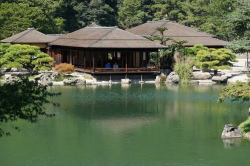Japonija, Kuribayashi Parkas, Takamatsu Miestas, Pagrindai