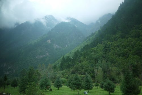Jiuzhaigou, Kalnas, Toli Kalvos, Kraštovaizdis, Debesys, Baltas Debesys