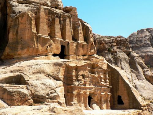Jordan, Petra, Kapai, Uolos, Obeliskai, Skulptūros, Keramikos Dirbiniai Išaugo