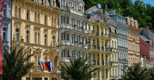 Karlovy Variuosi, Senamiestis, Karlovy Varijuoti, Čekijos Respublika, Istoriškai, Spa, Architektūra