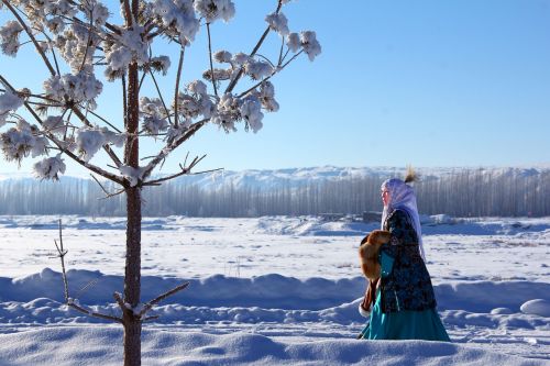 Kazakh, Buerjin, Sniegas
