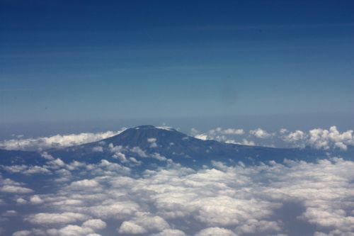 Kilimandžaras,  Tanzanija,  Kalnas,  Dangus,  Debesys,  Kraštovaizdis,  Šventė,  Tsavo,  Kenya,  Vaizdas,  Medis,  Kelias,  Dulkės,  Raudona,  Kalnas,  Kilimandžaras