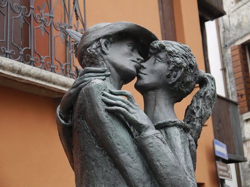 Pabučiuoti,  Statula,  Alpine,  Meilė,  Italija,  Apkabinti,  Fontana
