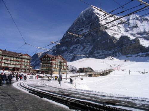 Kleine Scheidegg, Eigeris, Northface, Kalnas, Šiaurinis Veidas, Sniegas, Kraštovaizdis, Alpių, Panoraminis, Piko, Gamta, Alpės, Swiss