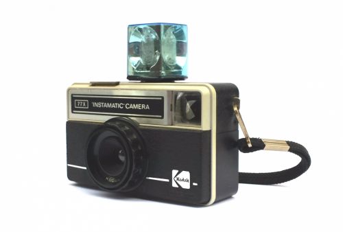 Kodak,  Instamatic,  Fotoaparatas,  Vintage,  Retro,  Filmas,  126,  77X,  Blykstė,  Kubas,  Kodak Instamatic / W Flash & Amp,  Dirželis