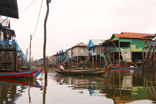 Kompong Phluk Kompong, Kelionė, Kaimas, Plaukiojantieji, Siem Grižti, Kambodža, Tonlės Sidro Ežeras, Ežeras, Vanduo, Valtis, Vietos, Moteris, Žvejyba, Slenkamasis, Kelionė, Medinis, Atogrąžų, Asija, Tradicinis