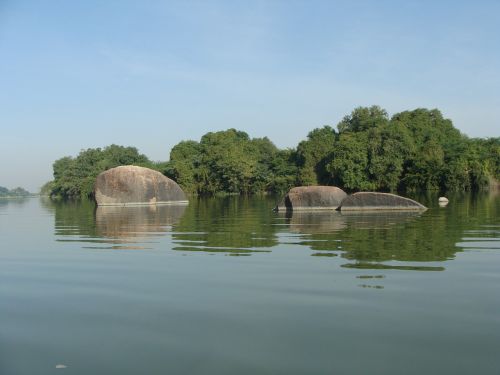 Krishna Upė, Raichur, Karnataka, Indija, Uolingas Palikimas, Granitas, Akmenys, Atodūs