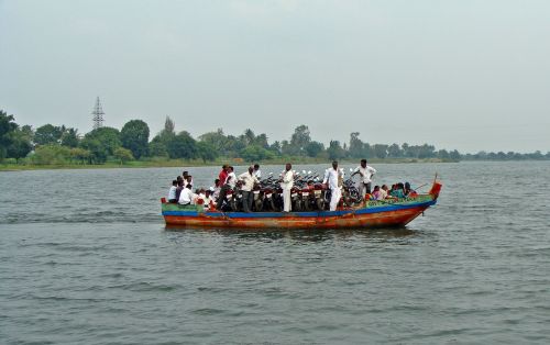 Krishna Upė, Valtis, Sala, Bagalkot, Karnataka, Indija