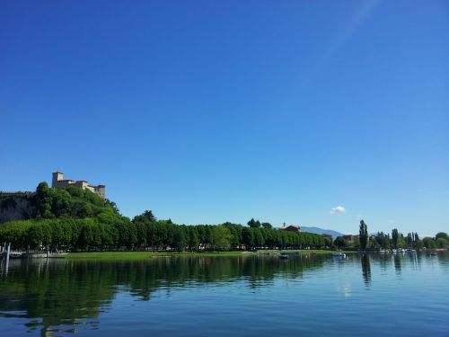Ežeras, Angera, Lago Maggiore