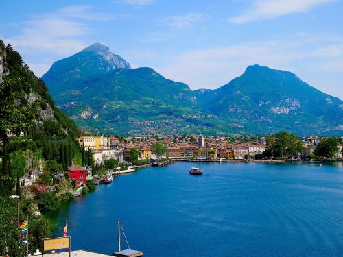 Ežeras, Garda, Riva, Torbole, Italy, Gamta, Bankas, Ežero Vaizdas, Vanduo, Vandenys, Kalnai, Pasivažinėjimas Dviračiu