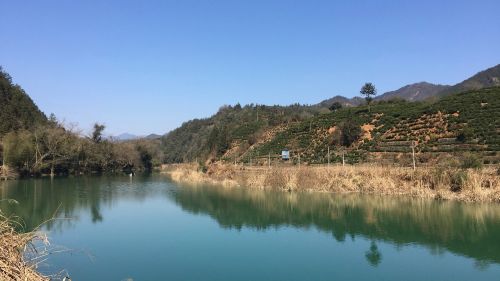 Ežeras, Mėlynas Dangus, Huangsanas Prie Pėdos