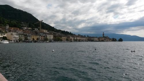 Ežeras, Garda, Italy, Debesys, Pilkas Dangus, Dangus, Šventė, Salò