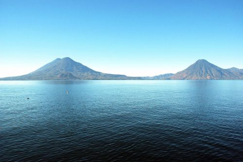 Ežeras Atitlán, Gvatemala, Ugnikalniai