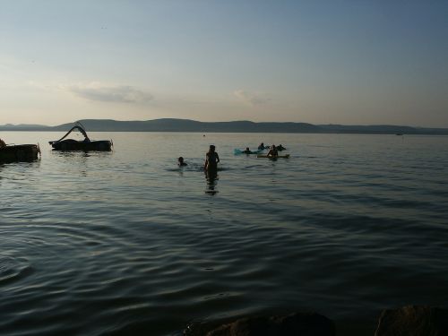 Balaton Ežeras, Ežeras, Naplemenete
