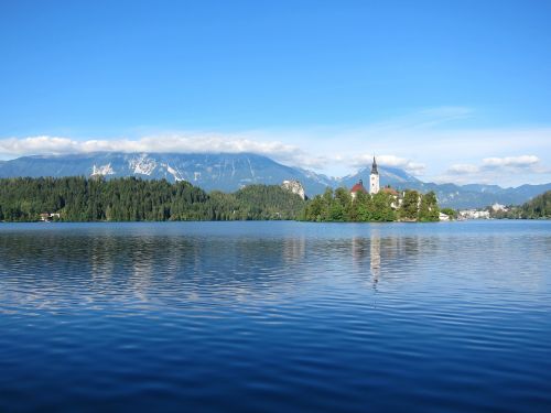 Ežeras Bledas, Slovenia, Kraštovaizdis, Kalnai, Ežeras
