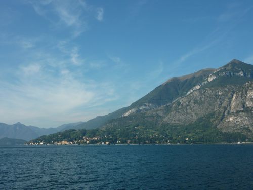 Ežero Como, Italy, Kalnai