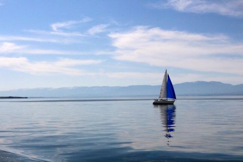 Ežero Geneva, Ežeras, Buriu, Mėlynas, Gamta, Vanduo, Vaizdas, Burinė Valtis, Buriavimas, Evian, Veidrodis