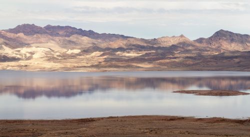 Ežero Meados, Nevada, Spalado Upė