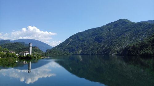 Ežeras Arsiè,  Kraštovaizdis,  Kalnų,  Pobūdį,  Arsiè Ežero