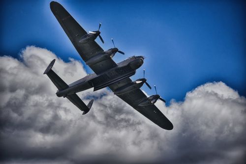Lancaster Bombonešis, Oro Pajėgos, Pasaulinis Karas 2