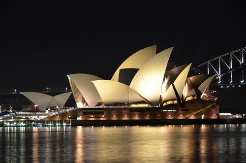 Žemės Ženklas,  Operos Teatras,  Sidnėjus,  Naktis,  Australija,  Žymus Objektas,  Architektūra,  Uostas,  Turizmas,  Miestovaizdis,  Opera,  Uostas,  Kelionė,  Šventė,  Tiltas,  Miestas,  Nsw
