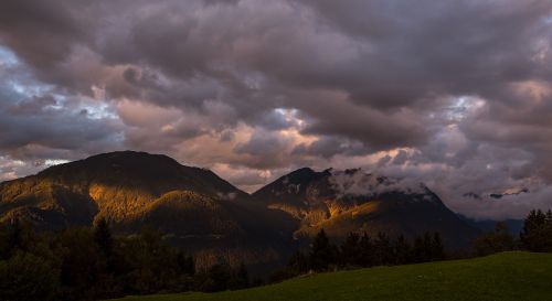 Kraštovaizdis, Kalnai, Oras, Oro Temperamentas, Debesys, Šviesa, Šviesa Ir Šešėlis, Perspektyva, Austria, Vorarlbergas