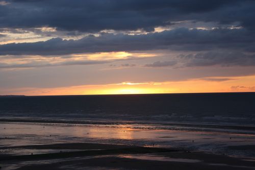 Kraštovaizdis Buvo, Normandijos Paplūdimys, Saulėlydis