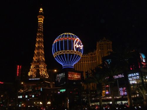 Las Vegasas, Miestas, Eifelio Bokštas, Apšviestas, Naktis, Naktinis Gyvenimas, Pramogos, Laisvalaikis, Kazino