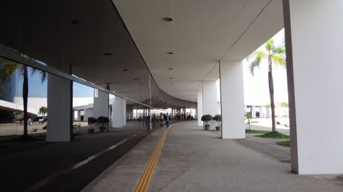 Lotynų Amerikiečių Paminklas, Architektūra, Oscar Niemeyer