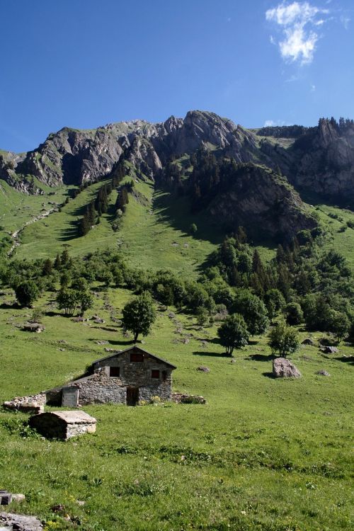 Laval, Savoie, Beaufortain, Montagnette