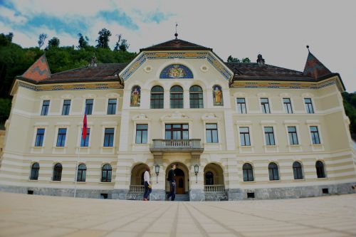 Lihtenšteinas, Parlamentas, Pastatas, Rūmai, Architektūra