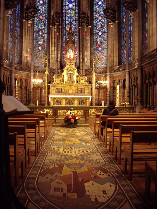 Lilas, Notre Dame, Bažnyčia