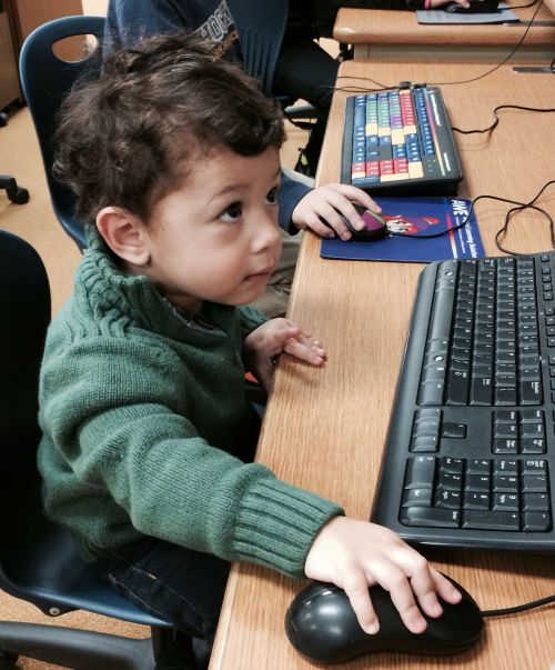 Berniukas, Mažas Techie, Berniukas Su Kompiuteriu, Tech, Kompiuteriai, Mokymas