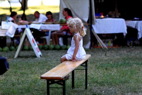 Maža Mergaitė, Vienas, Vaikas, Festivalis, Parkas, Iškylai
